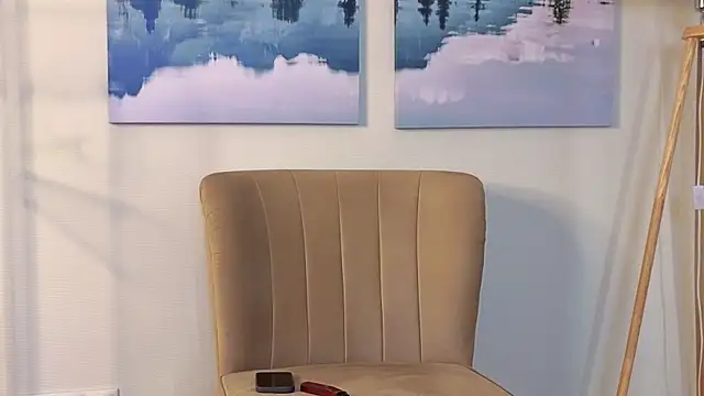 Snapshot of NatashaRieker chatting on 04-16-26, 10:05 NatashaRieker online show from 04-16-26, 10:05