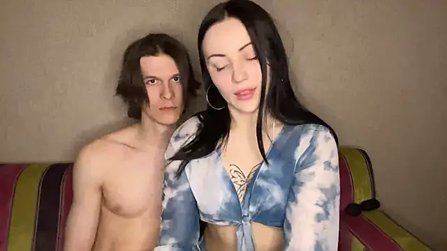 Snapshot of YourHottestCouple chatting on 04-15-26, 07:43 YourHottestCouple online show from 04-15-26, 07:43