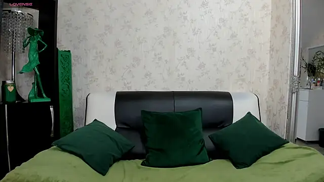 FemCupid online show from 05-20-26, 04:51