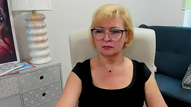 luna xfantasy online show from 06-01-26, 06:48
