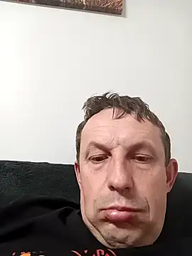 Snapshot of Miro9 chatting on 04-13-26, 09:31 Miro9 online show from 04-13-26, 09:31