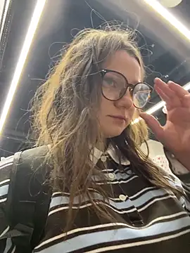 lilimip online show from 04-20-26, 09:23