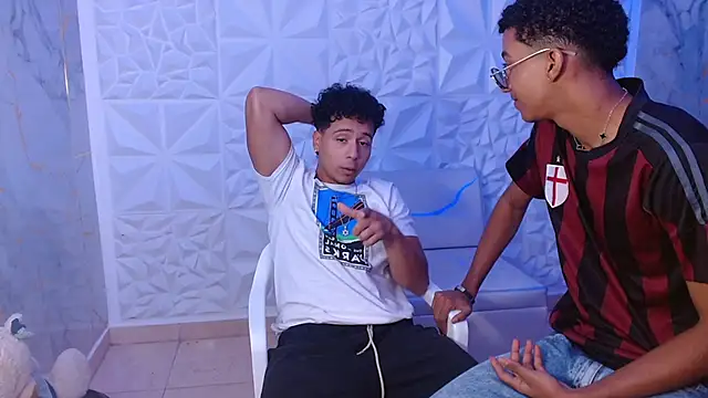 goldenjyj online show from 04-14-26, 02:34