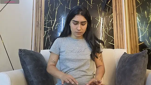 Snapshot of Julianas_pm chatting on 04-15-26, 05:31 Julianas pm online show from 04-15-26, 05:31