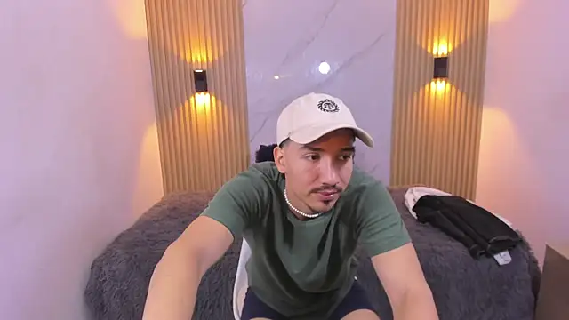 Iam OttoAndrew online show from 04-25-26, 04:04