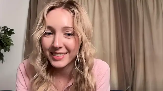 Kattie Petite online show from 04-25-26, 02:47