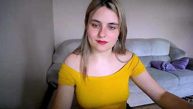 Snapshot of _shy_sabrina__ chatting on 04-29-26, 12:20 shy sabrina online show from 04-29-26, 12:20