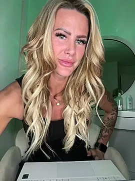 Savannah Rae online show from 05-01-26, 07:29