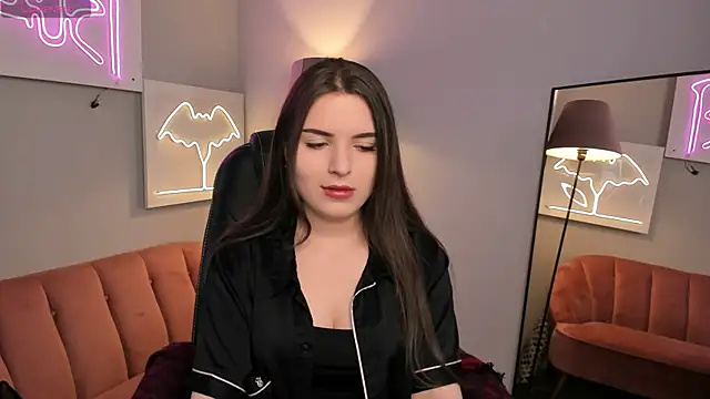 AliceLiador  online show from 06-08-26, 02:50