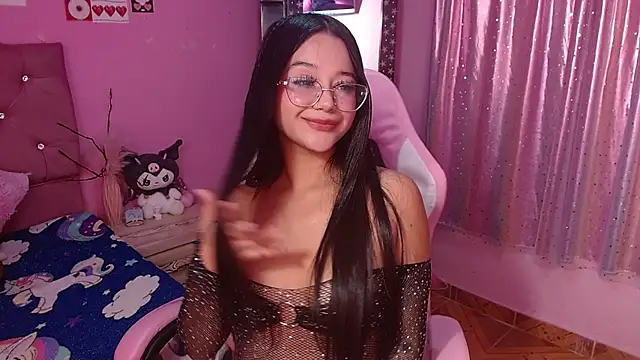 Alannaa moore7 online show from 04-30-26, 07:14