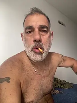 Snapshot of Calamar70 chatting on 04-15-26, 01:40 Calamar70 online show from 04-15-26, 01:40
