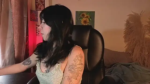 GaiaJonness online show from 04-21-26, 05:50