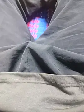 maicol6699 online show from 04-28-26, 11:48