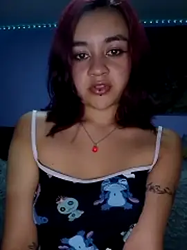 LucyStarveil online show from 04-28-26, 04:17