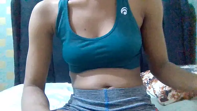 Tessy- online show from 06-29-26, 12:39