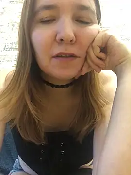 Snapshot of Chill_Babe chatting on 04-16-26, 01:12 Chill Babe online show from 04-16-26, 01:12