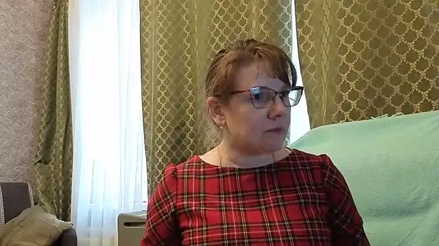 Snapshot of Miss_SandraX chatting on 05-27-26, 04:15 Miss SandraX online show from 05-27-26, 04:15