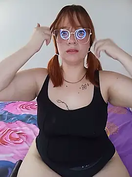 Curves Nina online show from 07-08-26, 04:00