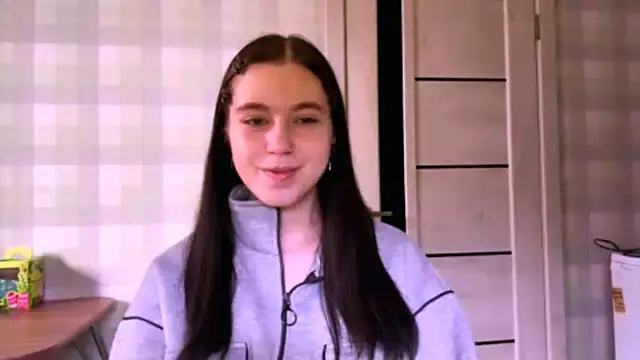 Snapshot of Bubble_Eva chatting on 04-16-26, 05:41 Bubble Eva online show from 04-16-26, 05:41