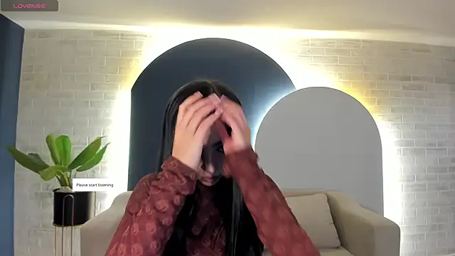 PaulineSanz online show from 05-18-26, 06:58