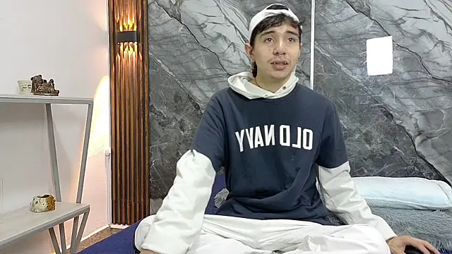 Snapshot of NoahWalker__ chatting on 07-23-26, 11:08 NoahWalker online show from 07-23-26, 11:08