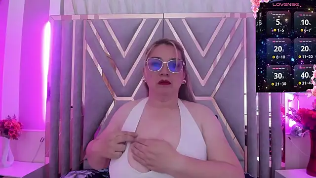 agata ruizz online show from 04-25-26, 04:15