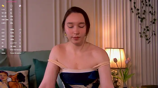 Suzaneey online show from 04-28-26, 06:57