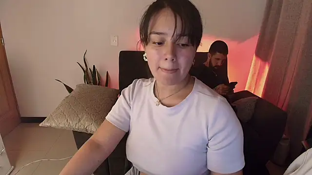 Alyssa and DAngelo online show from 05-17-26, 01:47