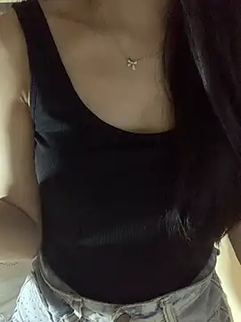 Snapshot of Summ_vn chatting on 04-28-26, 06:51 Summ vn online show from 04-28-26, 06:51
