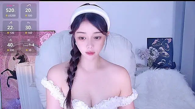 Moon-66 online show from 06-14-26, 03:03
