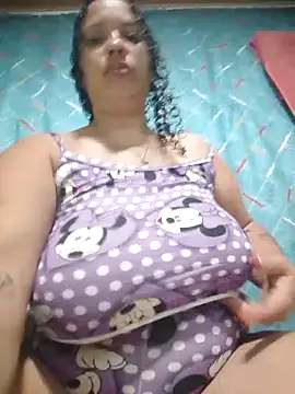 DivaCaliente1 online show from 07-17-26, 04:08