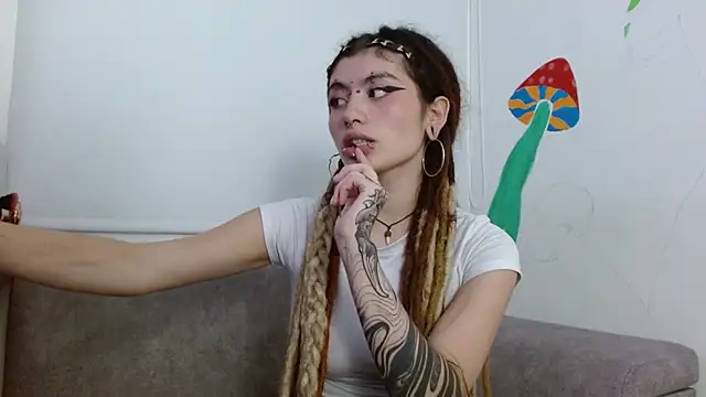 giulietta monsalve online show from 07-23-26, 01:41