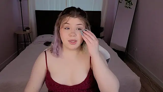 Kristen Gibbs online show from 05-19-26, 01:56