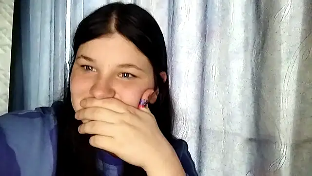 Snapshot of BeatriceMolands chatting on 05-10-26, 12:21 BeatriceMolands online show from 05-10-26, 12:21
