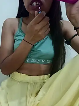 Snapshot of Riya_rani7 chatting on 04-22-26, 01:23 Riya rani7 online show from 04-22-26, 01:23