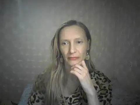 LunaBelle8 online show from 04-18-26, 07:58