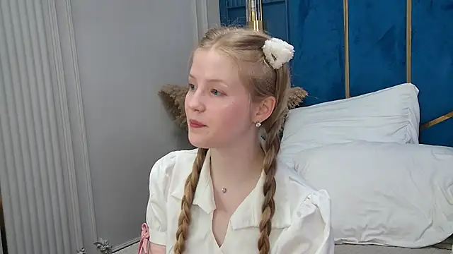 LilianHowards online show from 05-24-26, 09:47