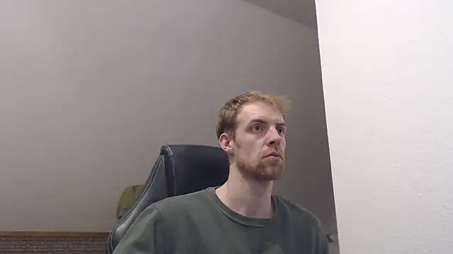 Snapshot of Milkyman7 chatting on 10-04-25, 07:12 Milkyman7 online show from 10-04-25, 07:12