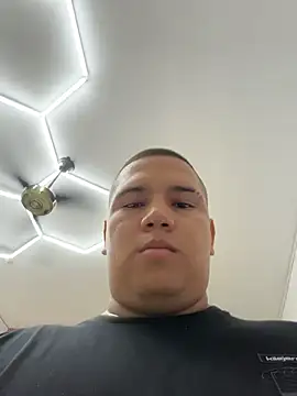 Patricio 02 online show from 05-30-26, 02:58