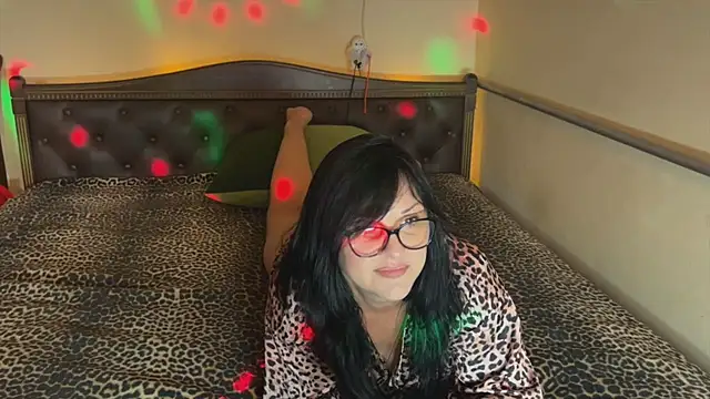 OxiLovex online show from 07-22-26, 01:03