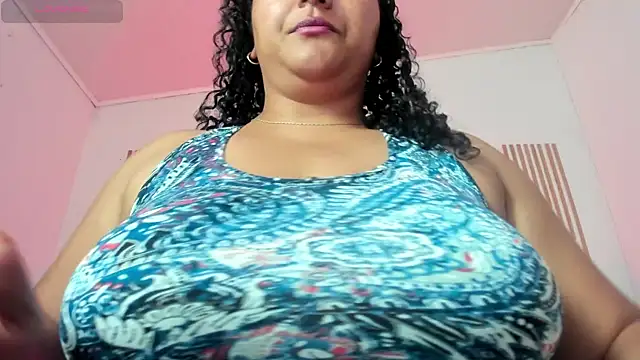 Snapshot of manuboobss chatting on 05-18-26, 06:47 manuboobss online show from 05-18-26, 06:47