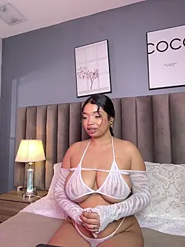 Snapshot of LilyFoox chatting on 06-05-26, 01:50 LilyFoox online show from 06-05-26, 01:50