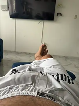 fabianvergon94 online show from 04-19-26, 06:21