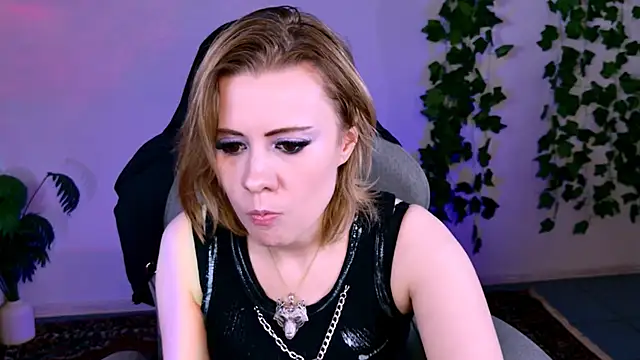 Snapshot of Kumiho_7777 chatting on 05-16-26, 10:36 Kumiho 7777 online show from 05-16-26, 10:36