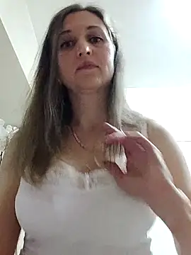 irresistibelle online show from 04-23-26, 10:12