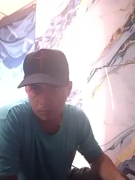 Ojosclaros1 online show from 04-25-26, 05:43