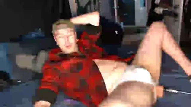 Snapshot of ZackChambersxxx chatting on 12-22-25, 01:41 ZackChambersxxx online show from 12-22-25, 01:41