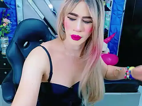 Snapshot of Nicolle_Morrisx chatting on 07-29-26, 08:51 Nicolle Morrisx online show from 07-29-26, 08:51