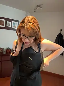 AliceMtz online show from 04-27-26, 07:01