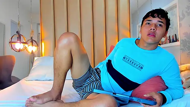 LianCarter  online show from 04-20-26, 04:15